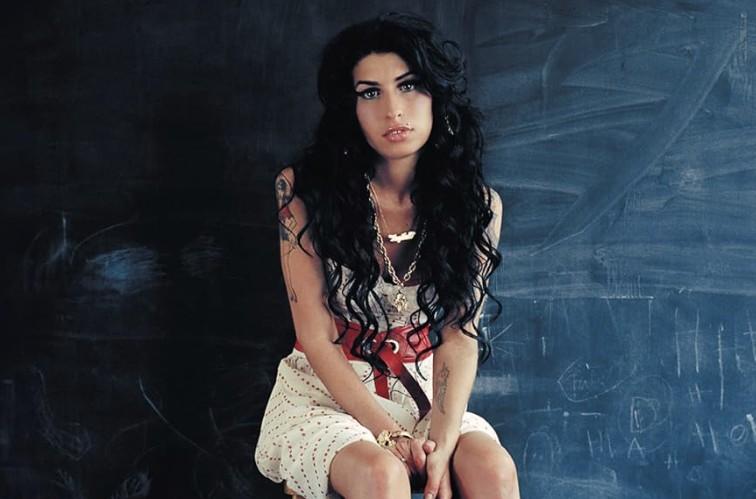 Amy Winehouse cumpliría 43 años: la voz de una generación que se apagó demasiado pronto